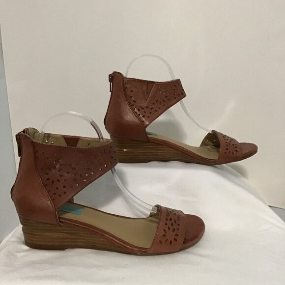 M2 by Miz Mooz Pasadena Wedge Sandal Size 7 - Picture 3 of 11